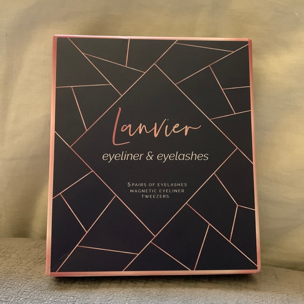 NIB Lanvier Magnetic Lashes
